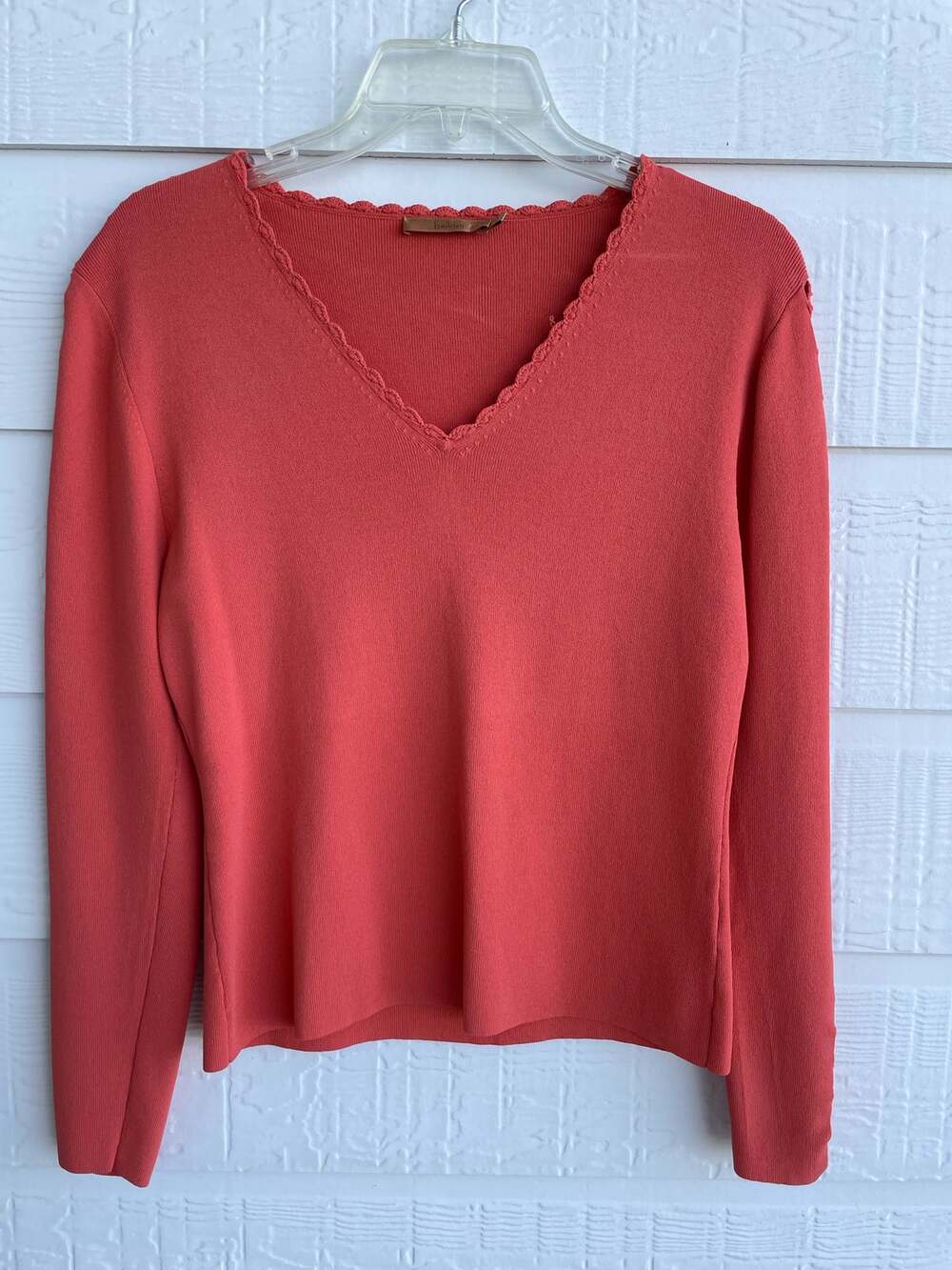 Belldini Sweater XL peekaboo sleeve, v neck peach color
